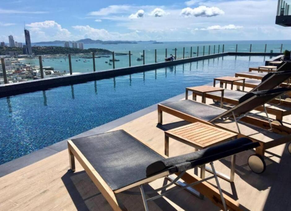 The Base Central Pattaya Quiet Room With Infinity Pool & Free Netflix מראה חיצוני תמונה